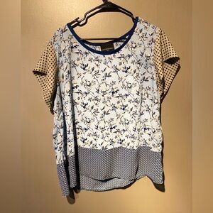 Floral blue blouse Size 1X